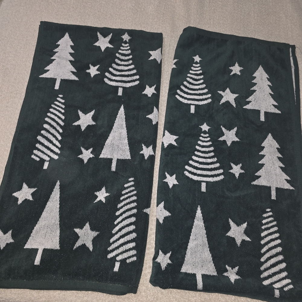 Festive Tree and Star Towels